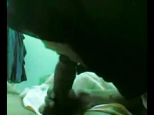 आँखा पक्रने बोसोमी ब ...